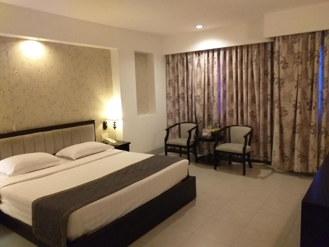 Hoang Vinh Hotel Ho Şi Min Exterior foto
